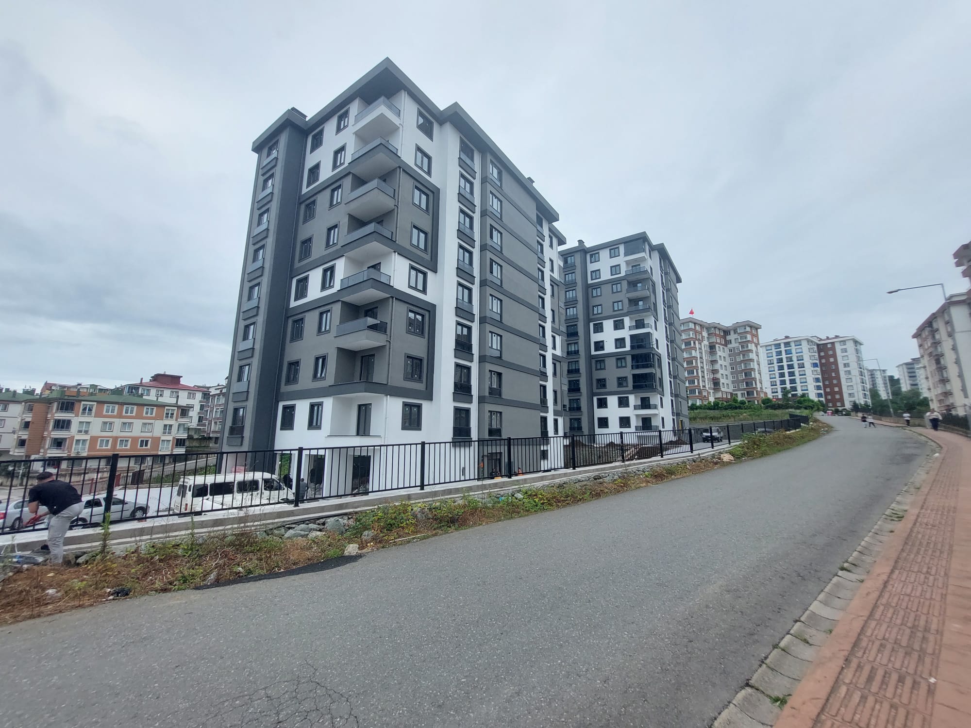 BUCAK MAHALLESİ NEFES PARK SİTESİNDE SATILIK LÜKS 3+1 DAİRE